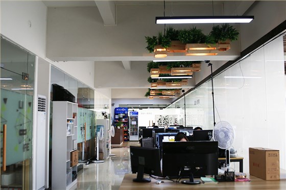 广州壹传诚VR教育办公区